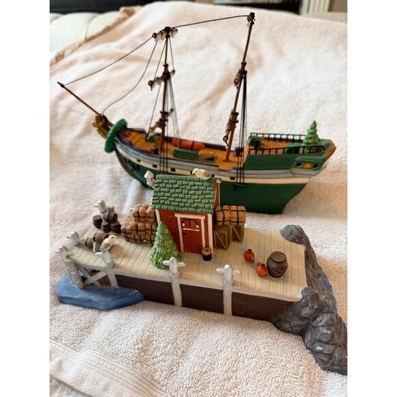 Department 56 Other - Dept 56 Heritage Village Snow Village The Emily Louise Ship Dock Lighted Set